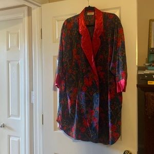 Victoria’s Secret Double Breasted Robe Large